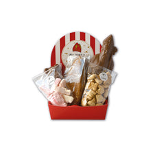Load image into Gallery viewer, “Rode Sintkorf met chocolade Sint, verpakte speculoos, roze en witte guimauves en nic-nackoekjes.”